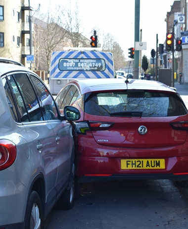 
      Accident auto : les 5 étapes clés
    