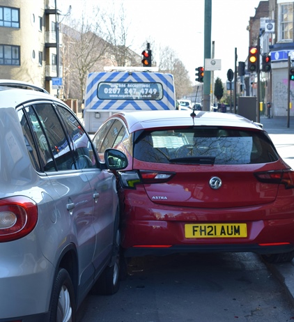
      Accident auto : les 5 étapes clés
    