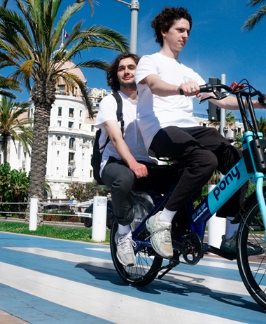 
      Scooter électrique : quelle assurance choisir ?
    